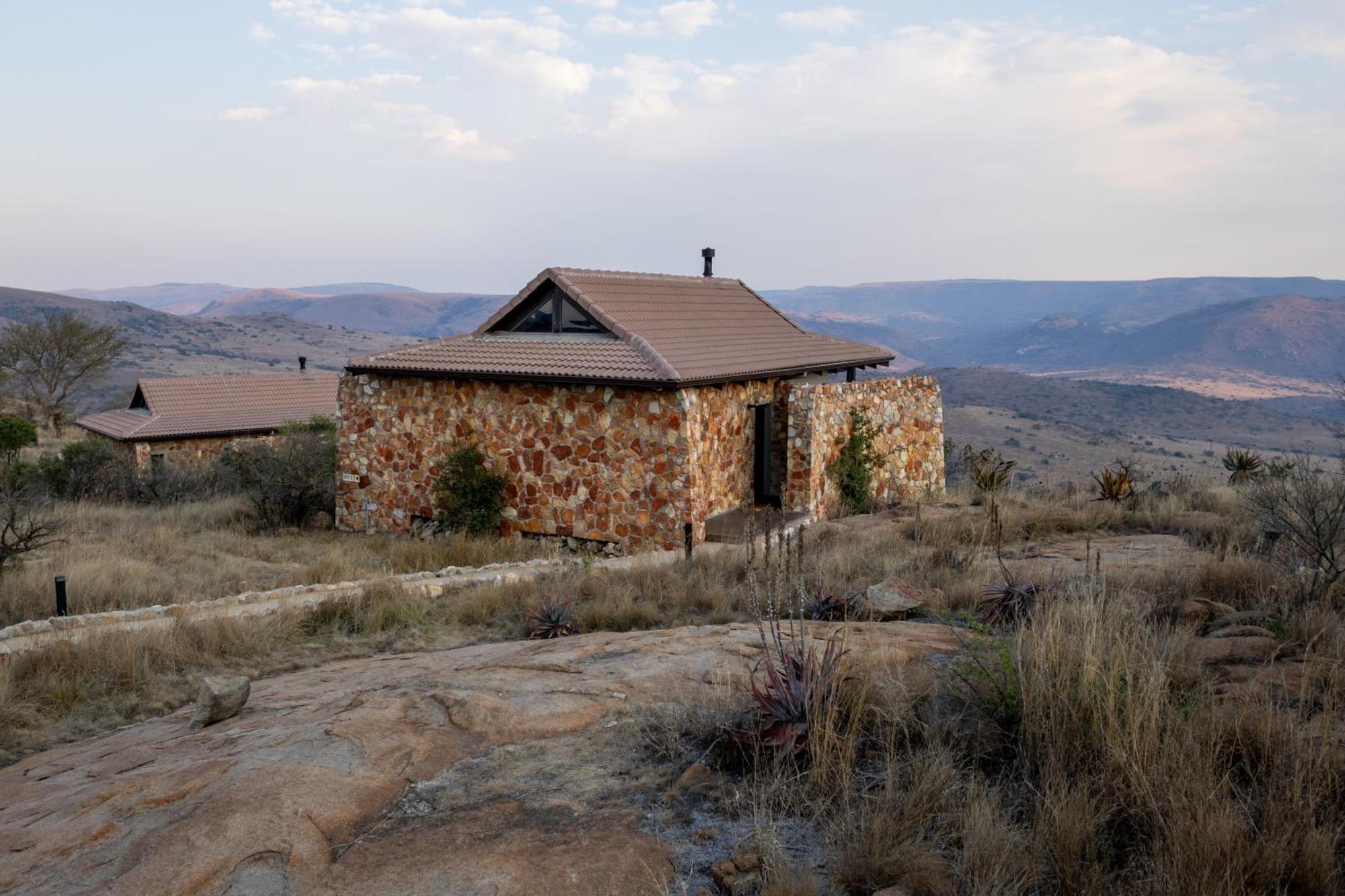 Zulu Rock Lodge - Babanango Game Reserve Ulundi Exterior foto