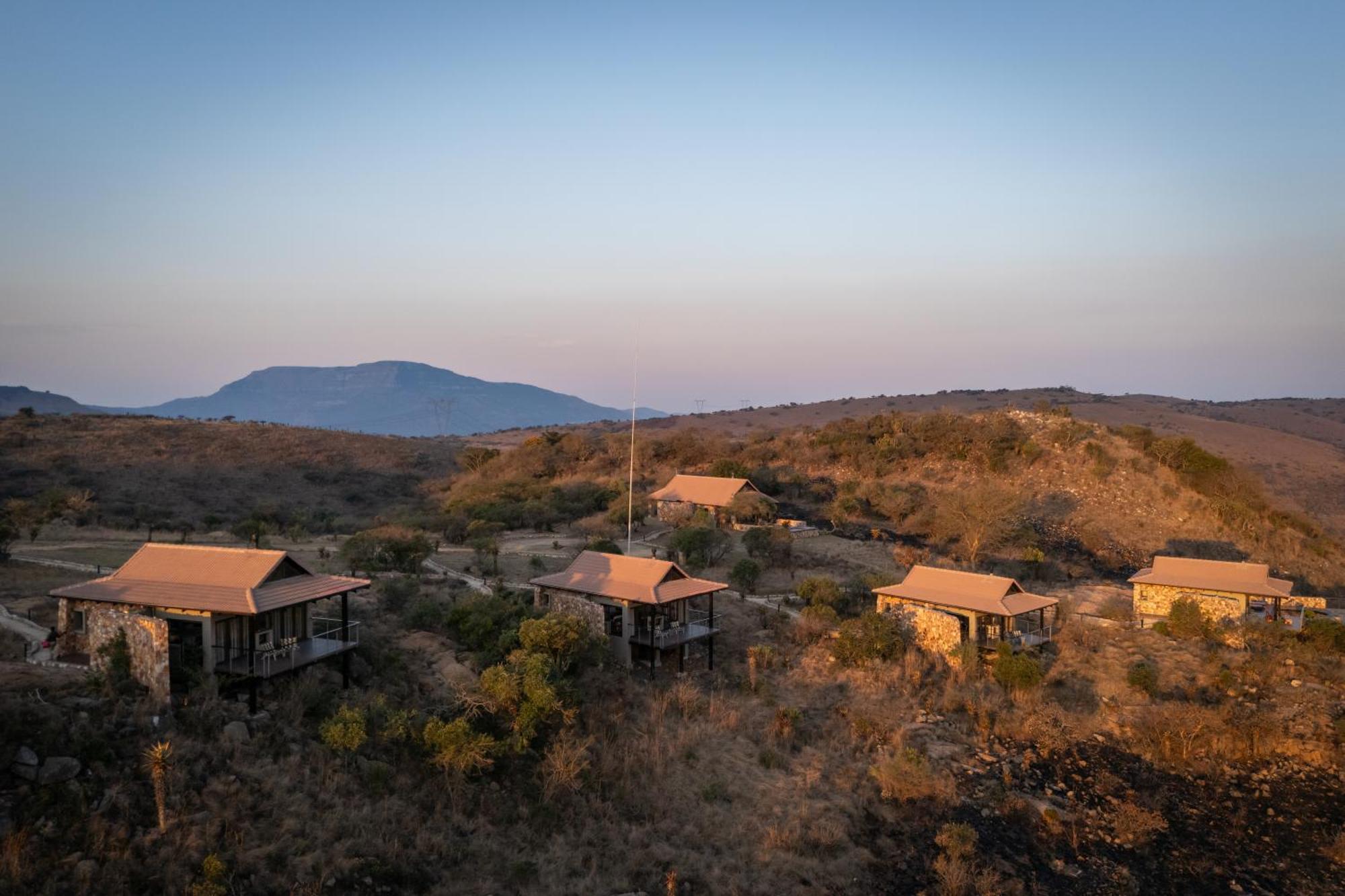 Zulu Rock Lodge - Babanango Game Reserve Ulundi Exterior foto