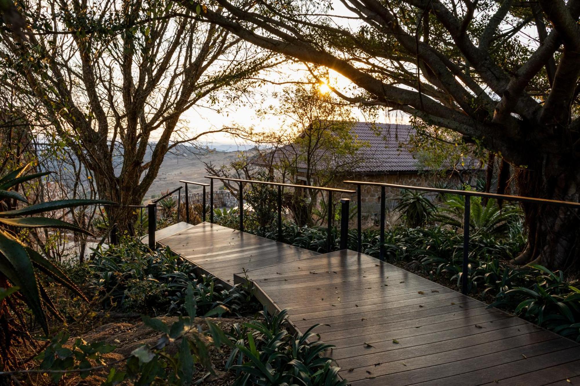 Zulu Rock Lodge - Babanango Game Reserve Ulundi Exterior foto